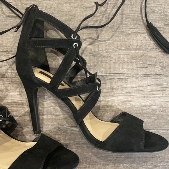 Lace up heels - Picture 3 of 5